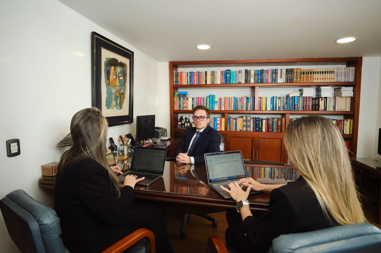Equipo de conciliadores y árbitros del Centro San Miguel